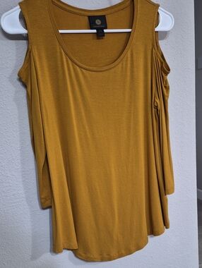 Collection B Mustard Cold-Shoulder Scoop Neck Tunic